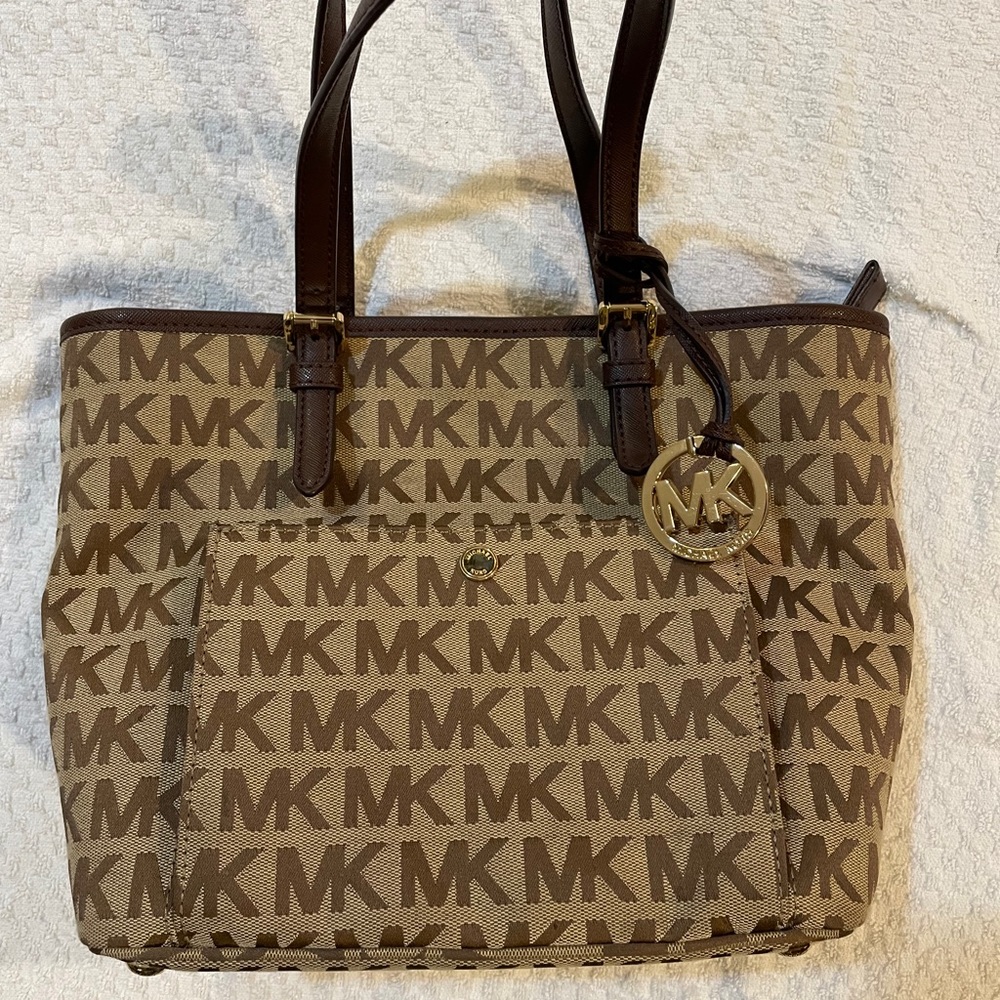 Micheal Kors Hand bag